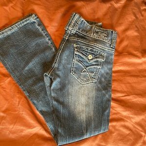Amethyst jeans size 7 short
